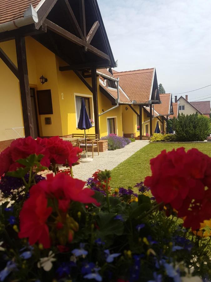 Huber Panzio Bed & Breakfast Fertorakos Exterior photo